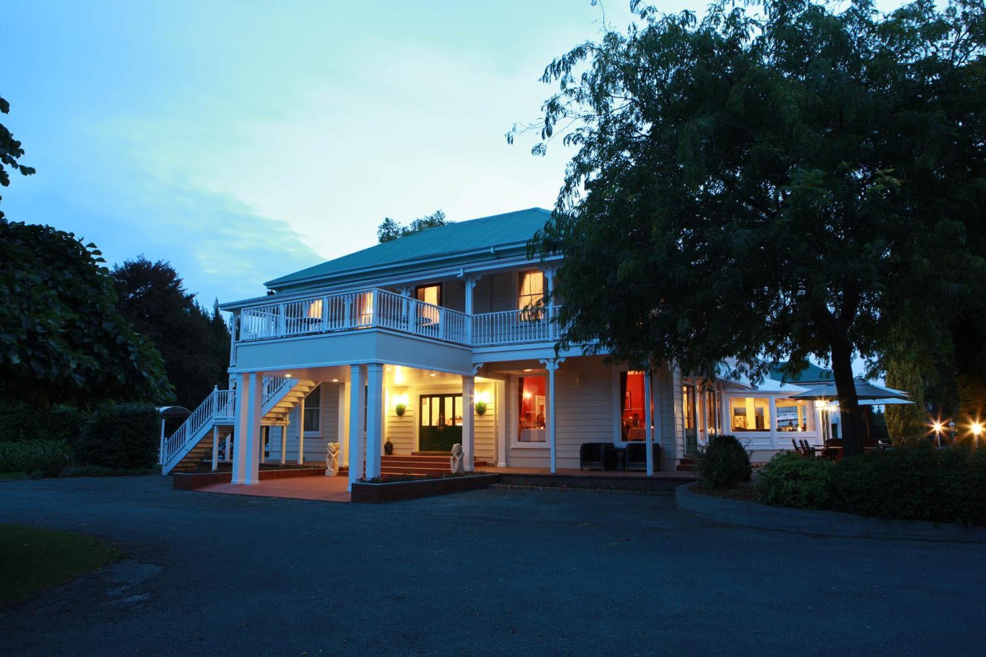 Mangapapa Hotel Havelock North Exterior photo